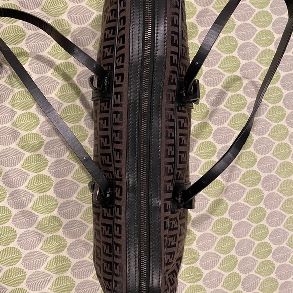 Fendi Zucca Bag Made in ITALY - Picture 6 of 14